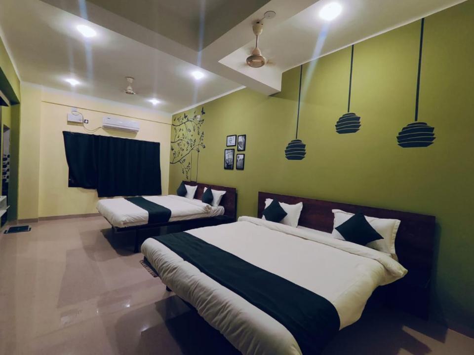 Emerald Euphoria The Luxury Stay Near Infocity Best Seller Μπουμπάνεσβαρ Εξωτερικό φωτογραφία