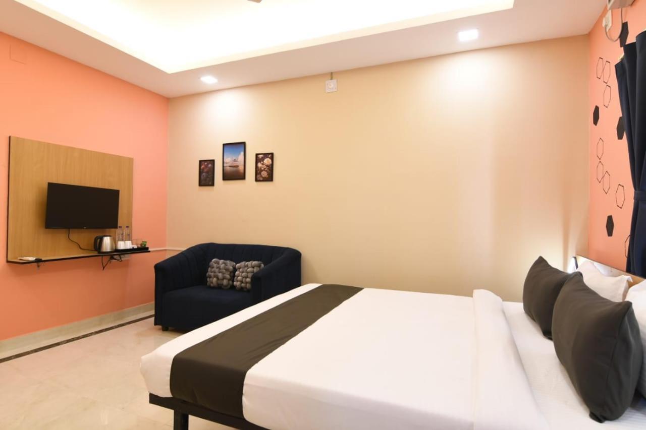 Emerald Euphoria The Luxury Stay Near Infocity Best Seller Μπουμπάνεσβαρ Εξωτερικό φωτογραφία